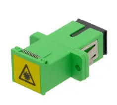 [Q00011] ADAPTADOR SC/APC SM SX, CON PESTAÑA Y TAPA DE APERTURA VERTICAL  